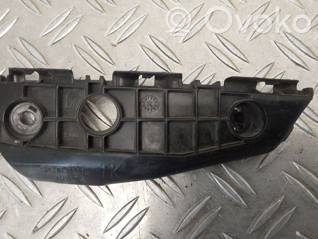 Toyota Auris 150 Front bumper mounting bracket 
