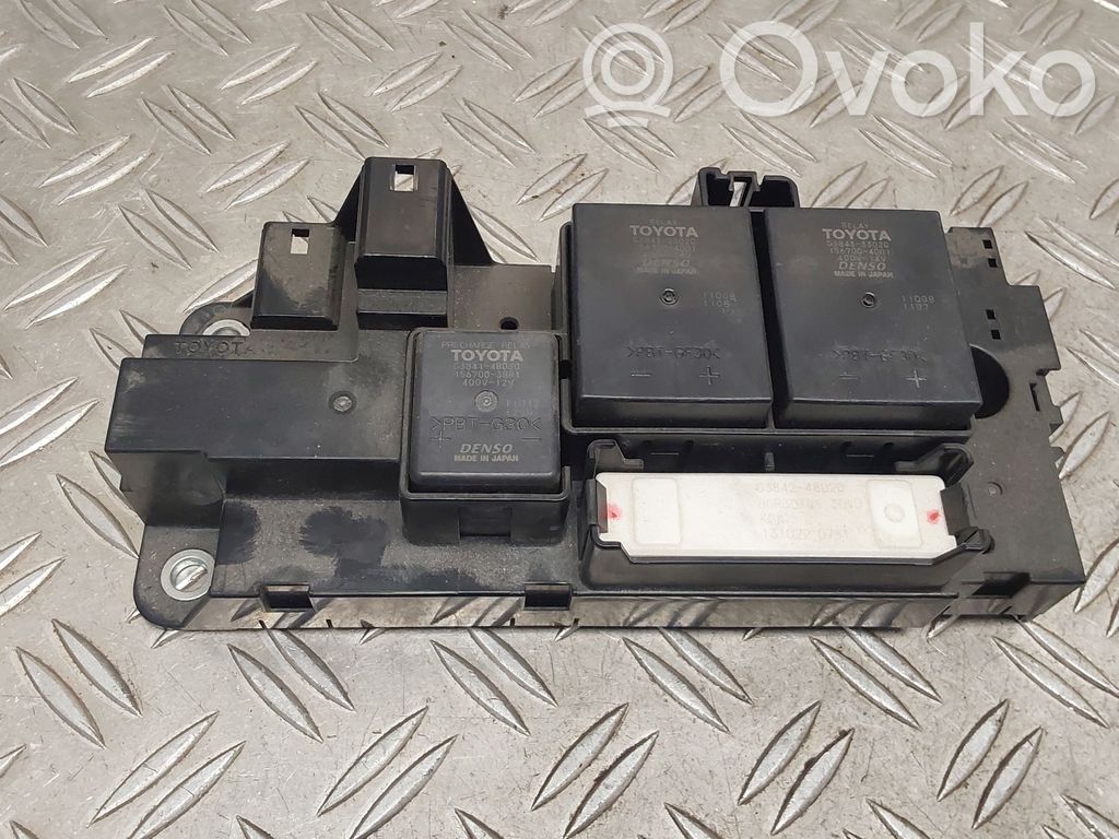 Toyota Auris E180 Akun ohjainlaite 