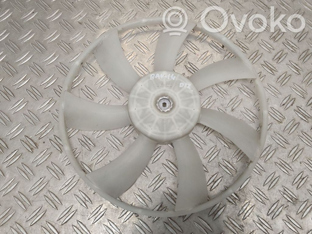 Toyota RAV 4 (XA40) Impulsor de ventilador 