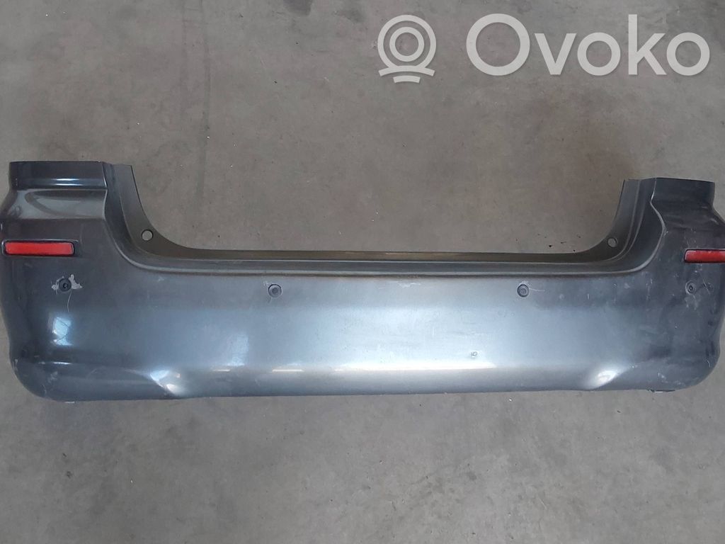 Toyota Corolla Verso AR10 Parachoques 