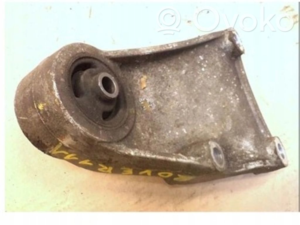 Gearbox mounting bracket