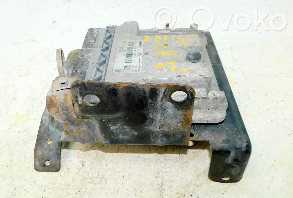 Opel Zafira B Engine control unit/module ECU 