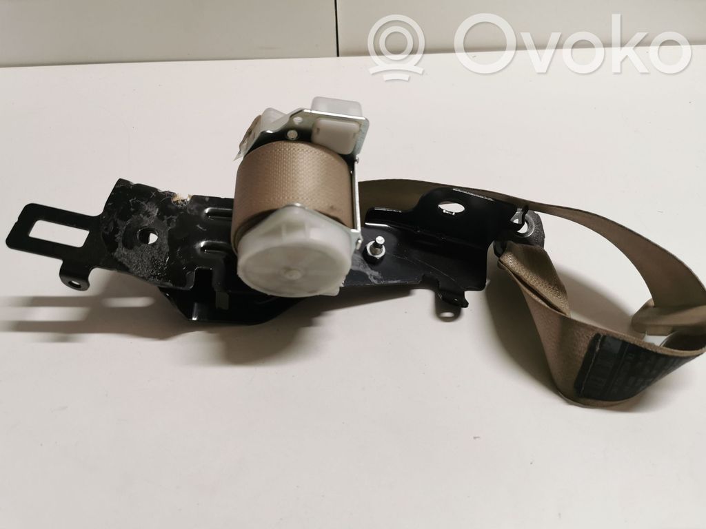 Subaru Outback (BS) Cinturón trasero 