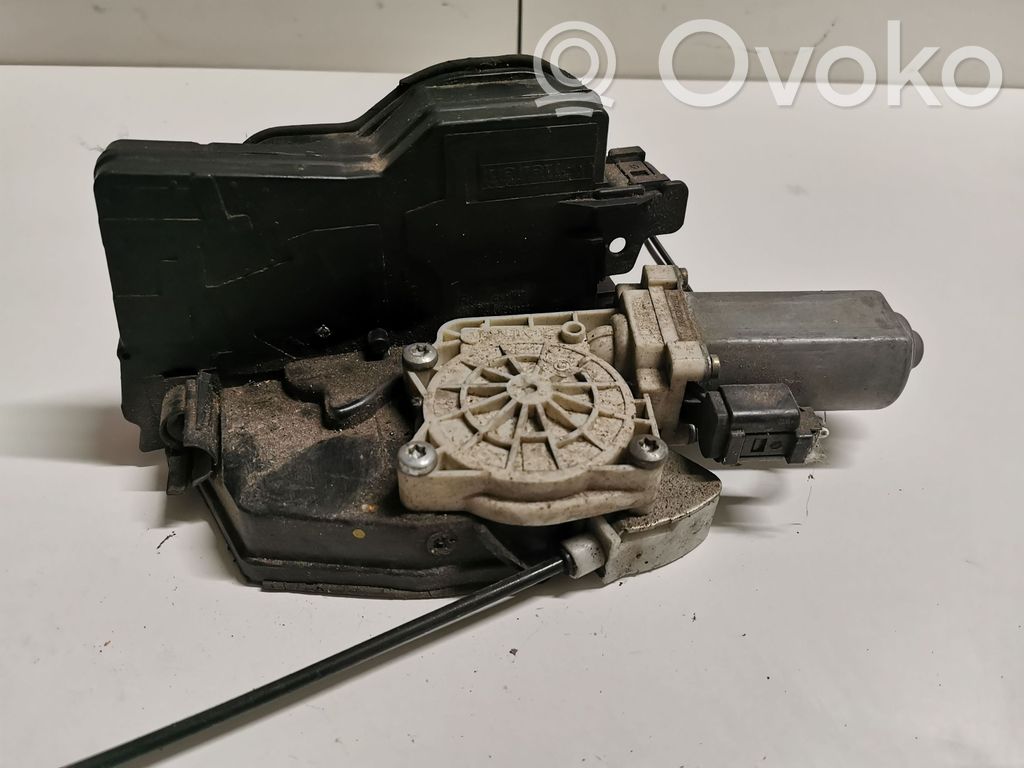 BMW 7 E65 E66 Front door lock 
