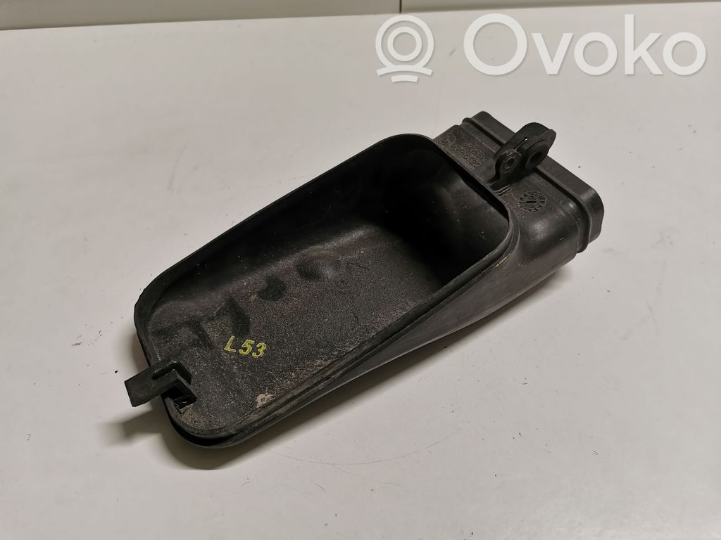 BMW 3 E90 E91 Air intake duct part 