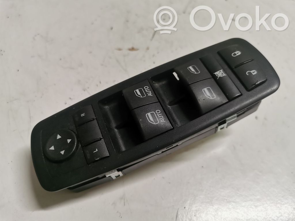 Dodge Durango Electric window control switch 