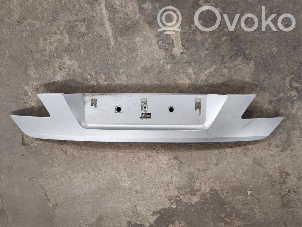 BMW 7 E65 E66 Tailgate trim 