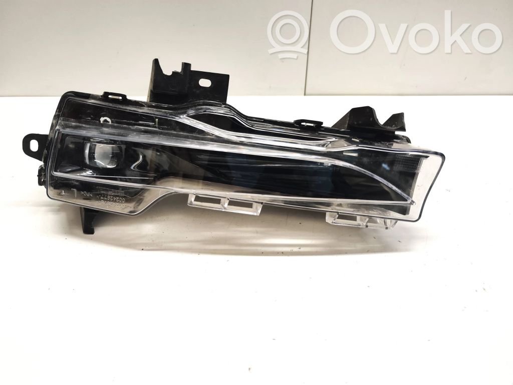 Tesla Model 3 Front fog light 