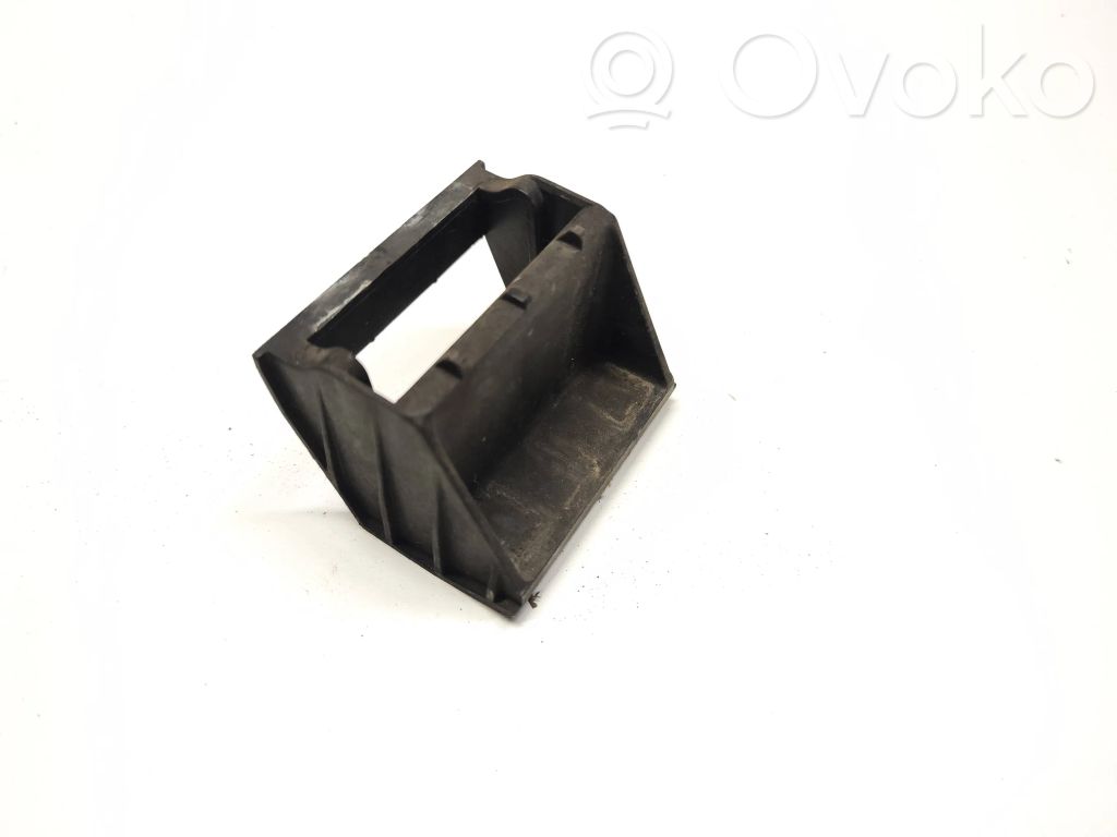 BMW X6 F16 Radiator mount bracket 