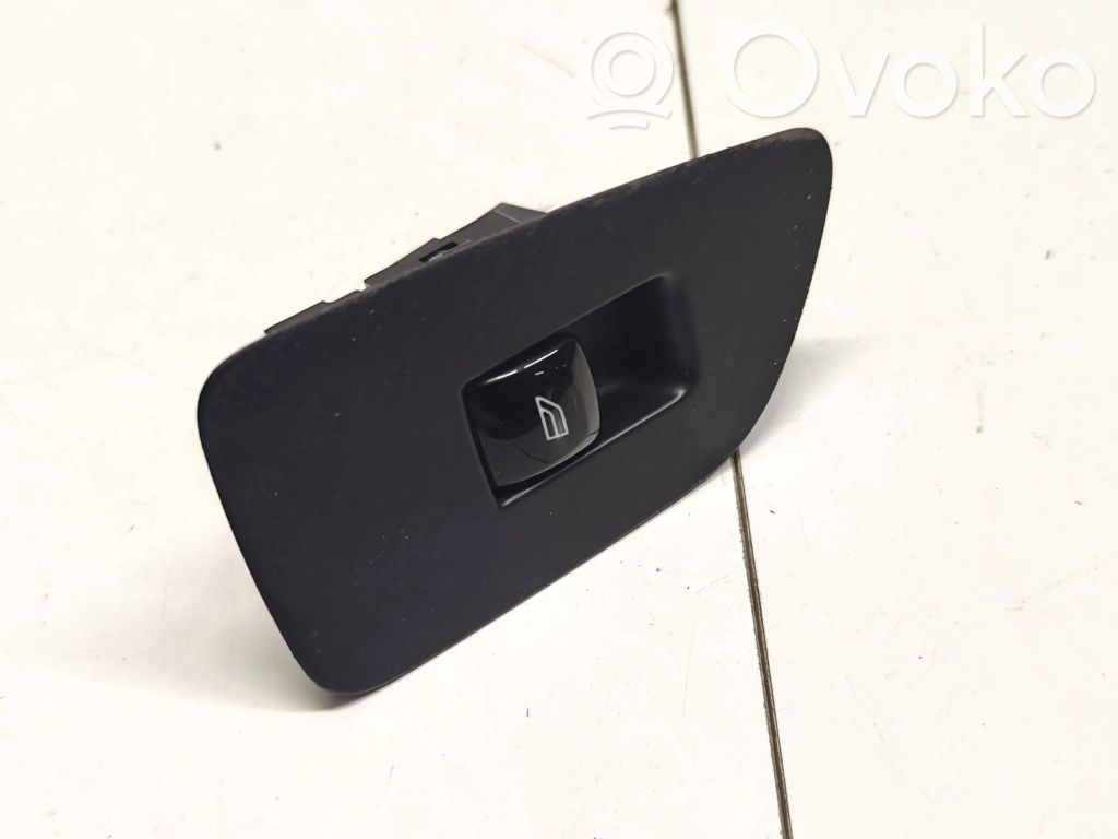 Electric window control switch   31376458,17W256