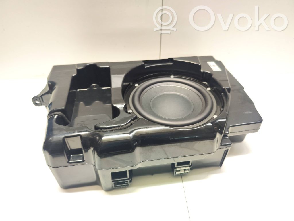 Porsche Macan (95B) Subwoofer speaker 
