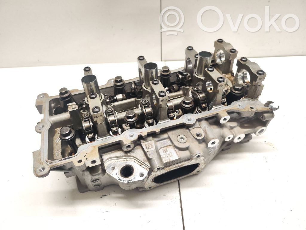 Engine head   04893810AF