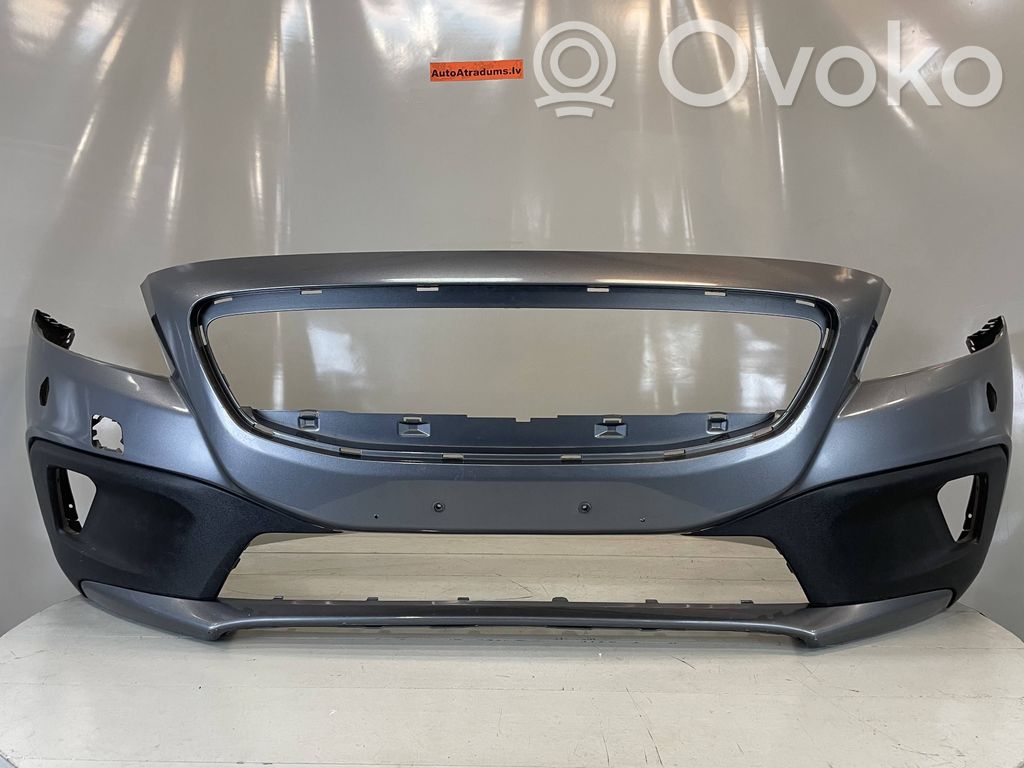 Volvo V40 Cross country Zderzak przedni 