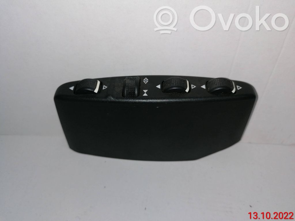 Mercedes-Benz E W212 Seat control switch 