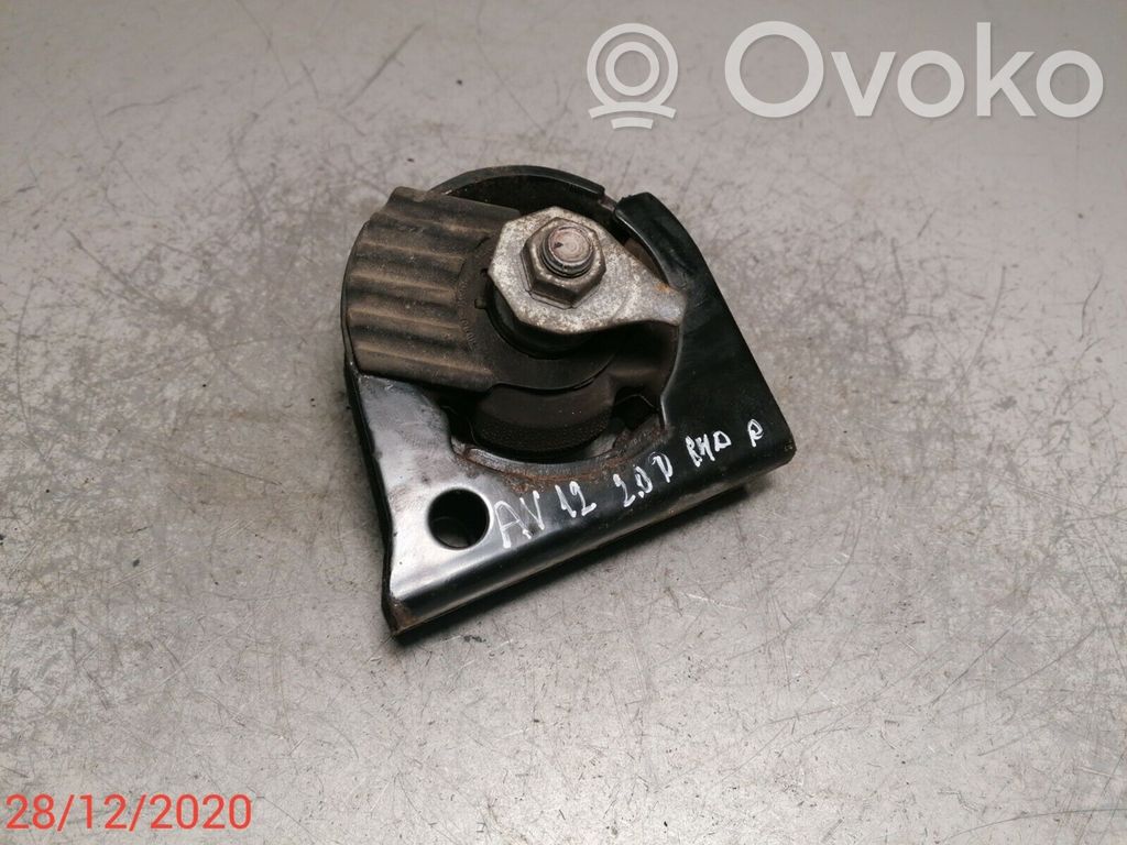 Toyota Avensis T270 Engine mount bracket 