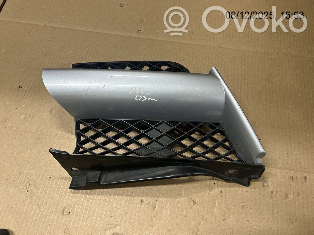 Mitsubishi Outlander Rejilla delantera 