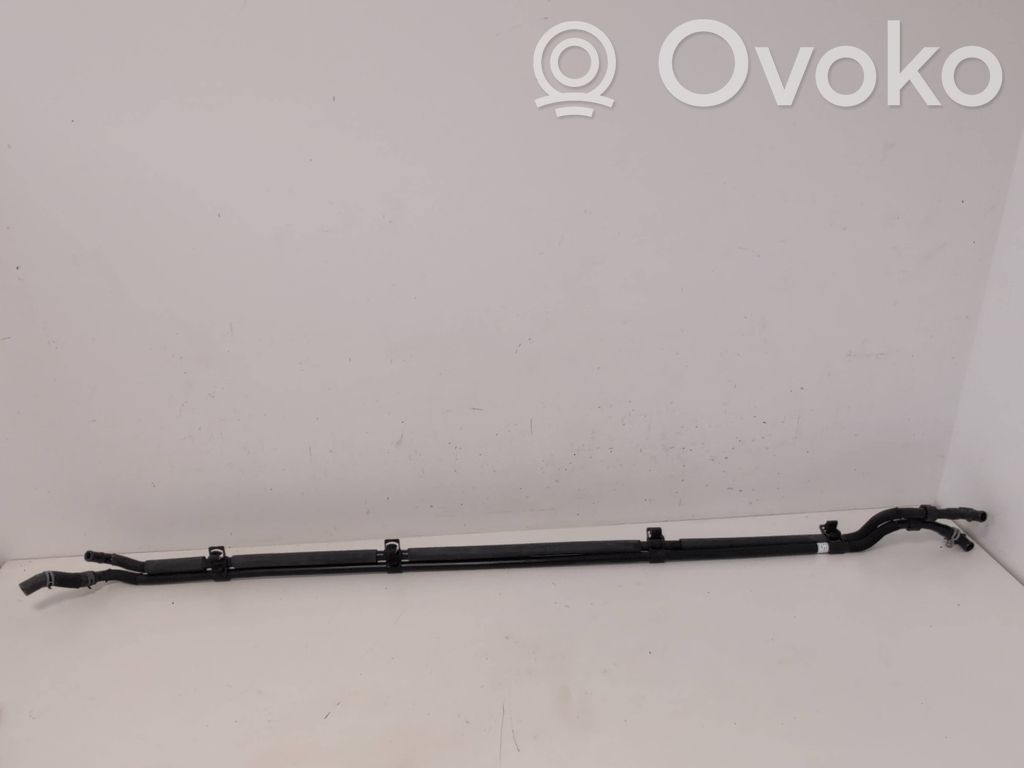 Audi e-tron Engine coolant pipe/hose 