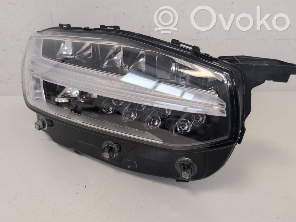 Volvo XC90 Scheinwerfer 