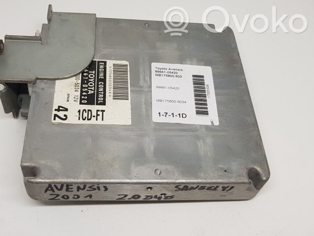 Toyota Avensis T220 Unidad de control/módulo del motor 