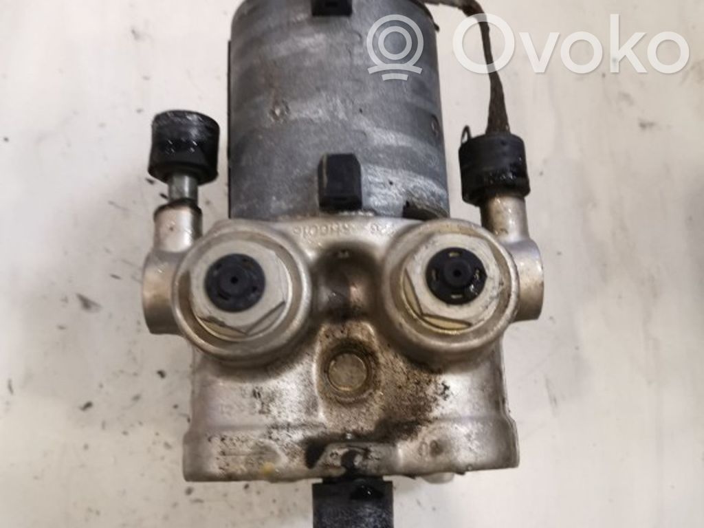 Mercedes-Benz E W124 ABS Pump 