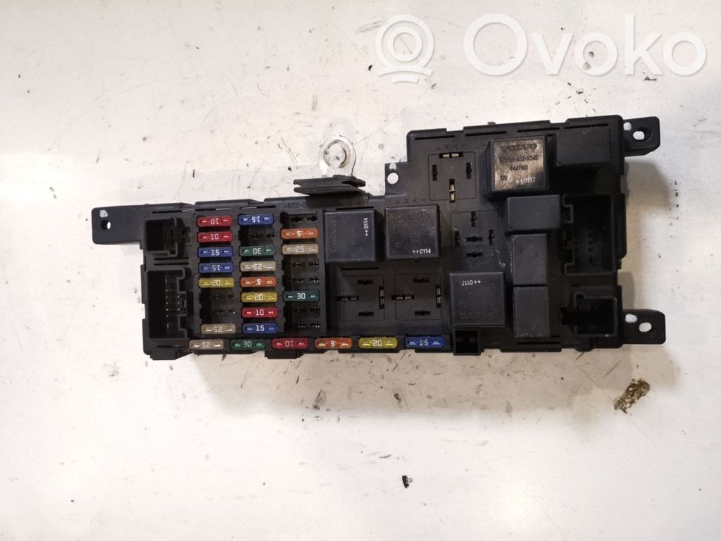 Volvo S60 Fuse module 