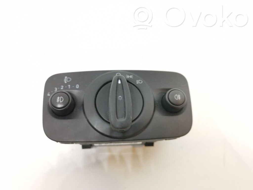 Ford Fiesta Light switch 