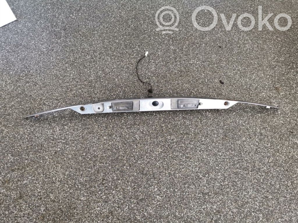 Éclairage de plaque d'immatriculation   4R8313550AE,4R8313550BE