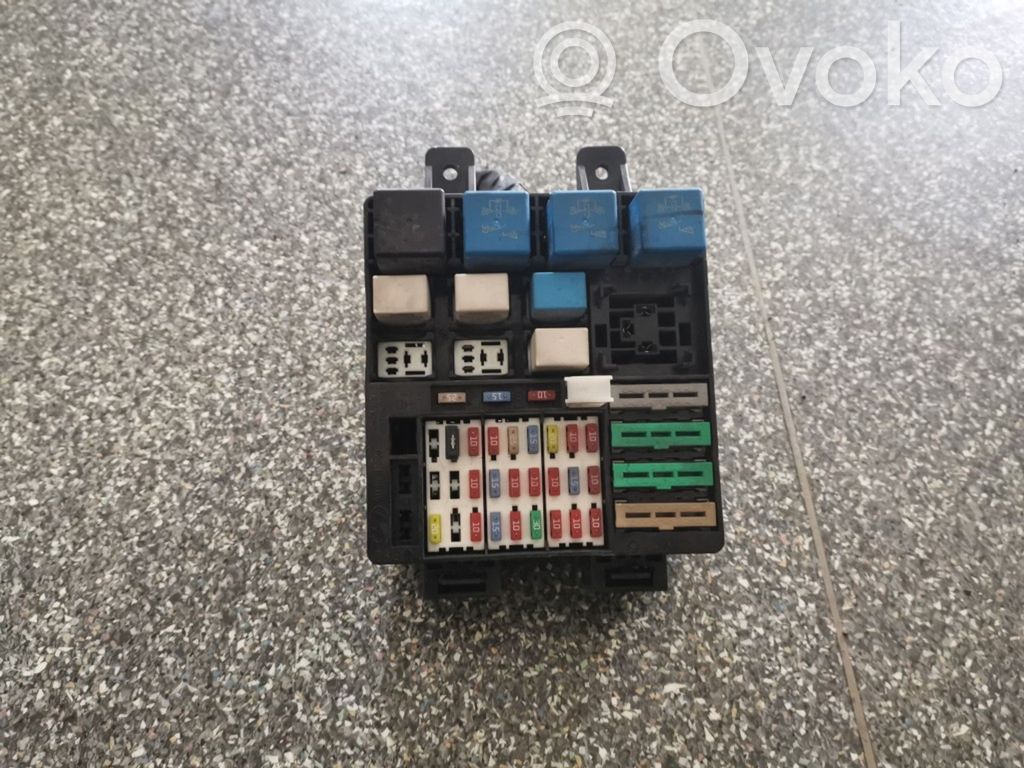 Módulo de fusible   9110017LS0,9110217243