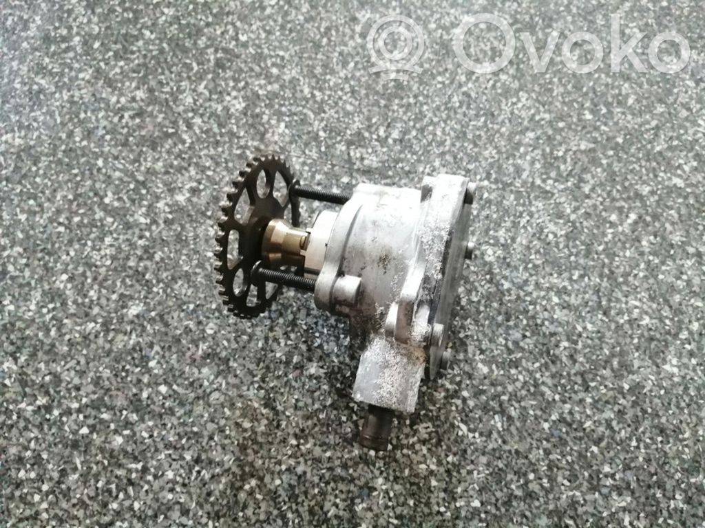 Vacuum pump   7519457
