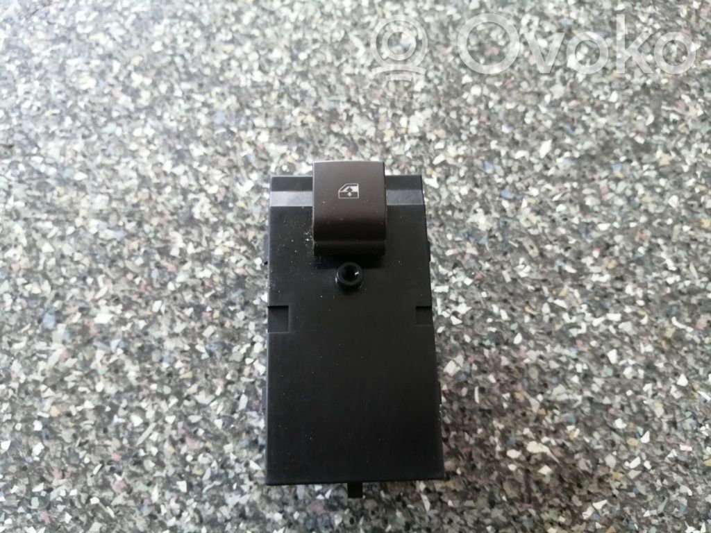 Electric window control switch   22819399