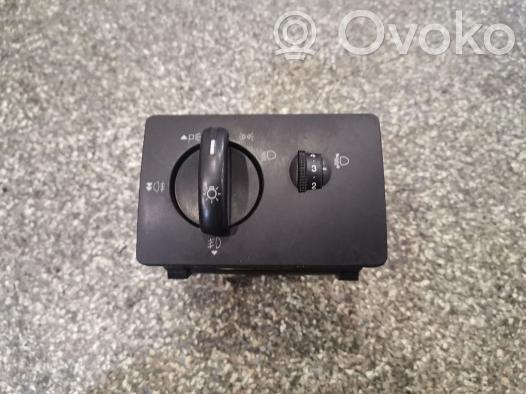 Ford Focus Light switch 