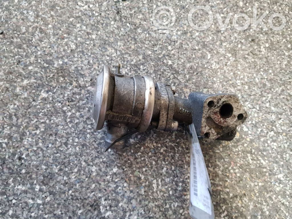 Audi A4 S4 B5 8D Válvula EGR 