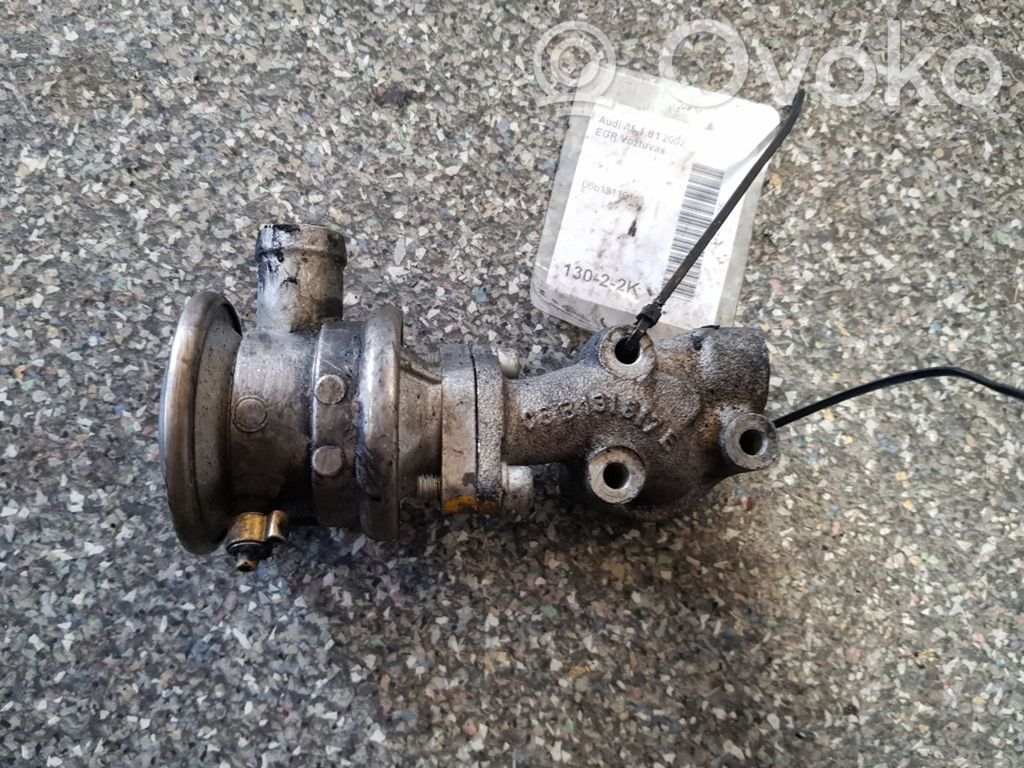 Audi A4 S4 B5 8D Válvula EGR 