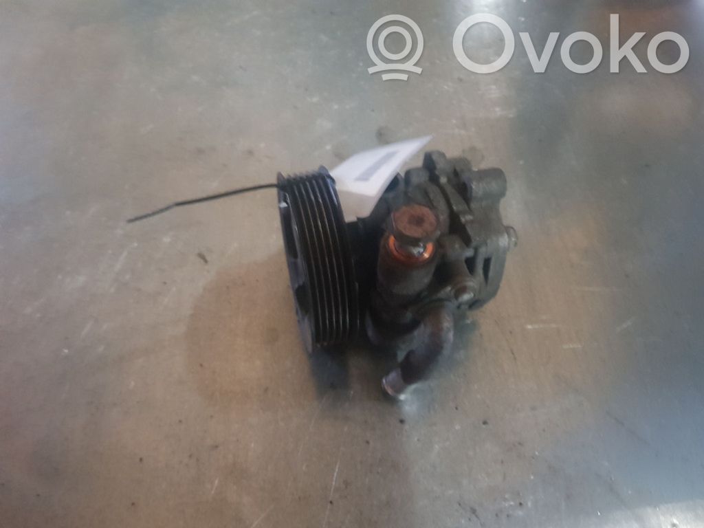 Ohjaustehostimen pumppu