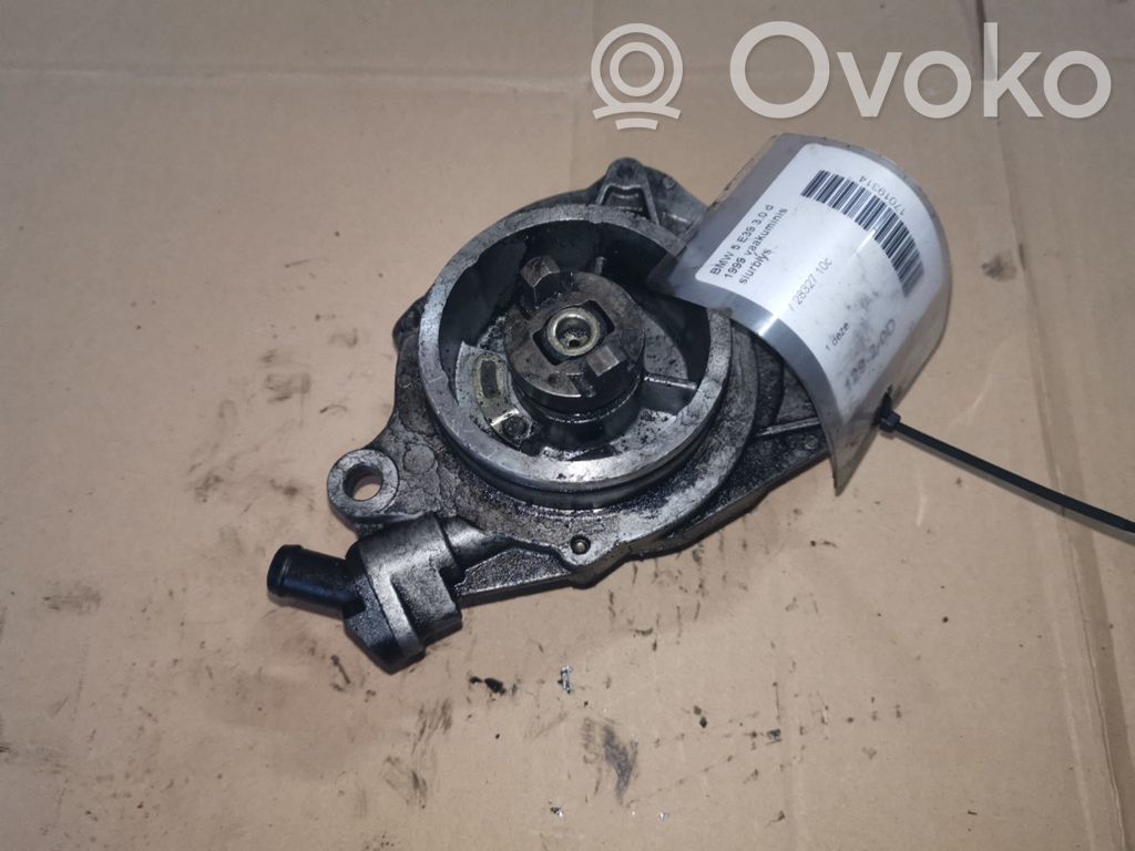 BMW 5 E39 Vacuum pump 