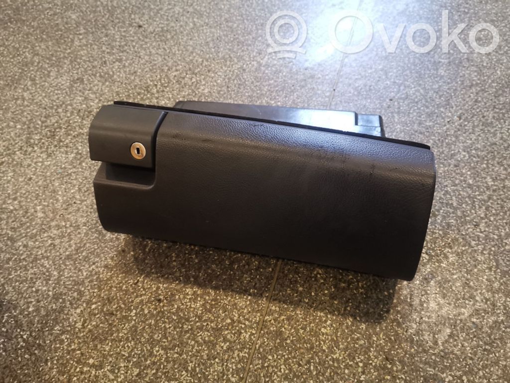 Mercedes-Benz E W210 Kit de boîte à gants 