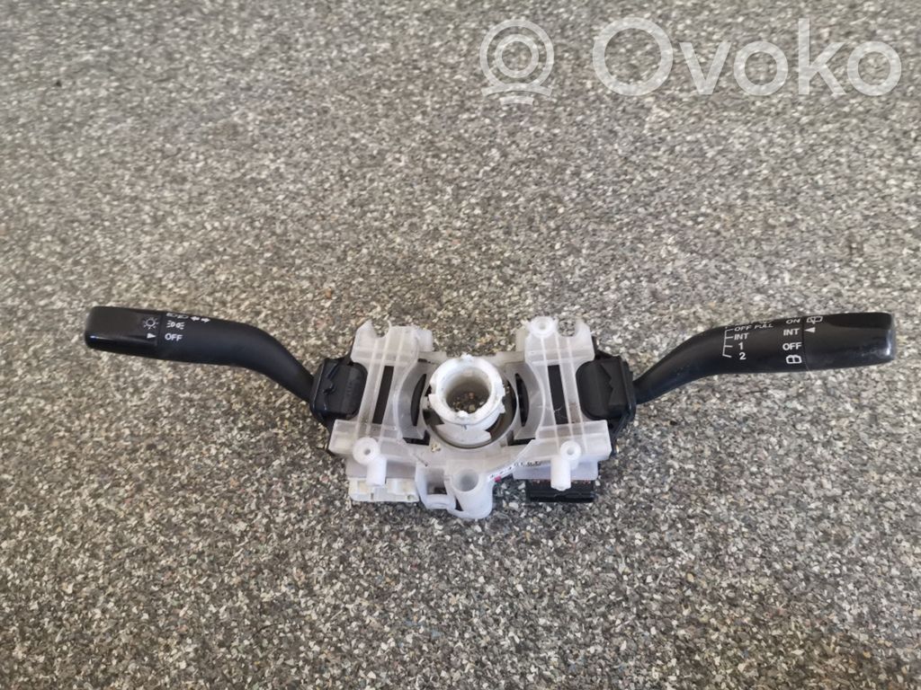 Mazda Premacy Wiper turn signal indicator stalk/switch 