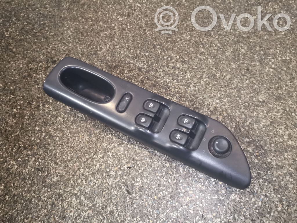 Renault Laguna I Electric window control switch 