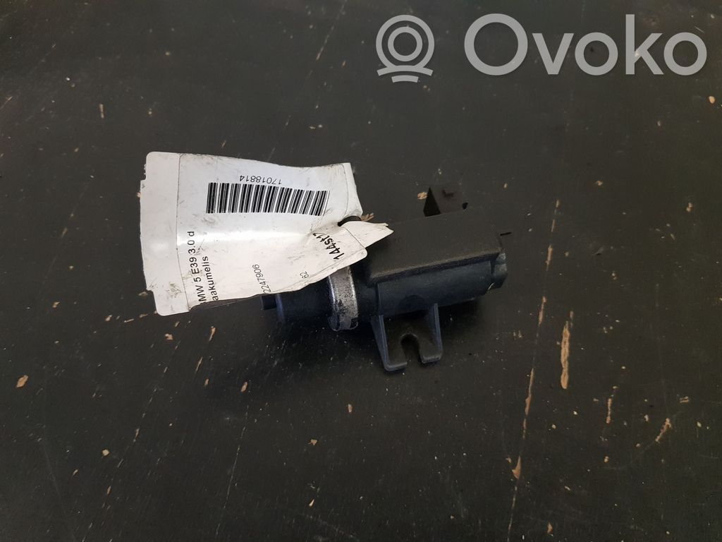 Solenoīda vārsts   2247906