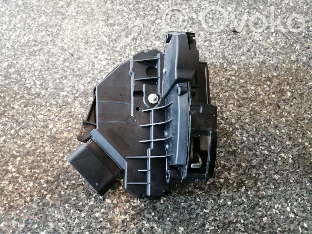 Ford Focus Front door lock 