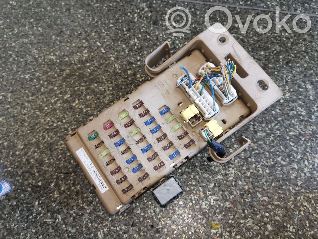Fuse module   82201AJ000