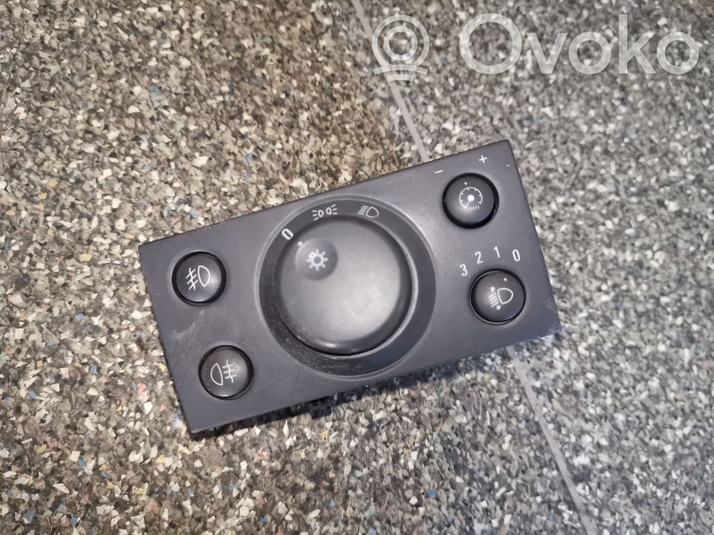 Opel Vectra C Light switch 