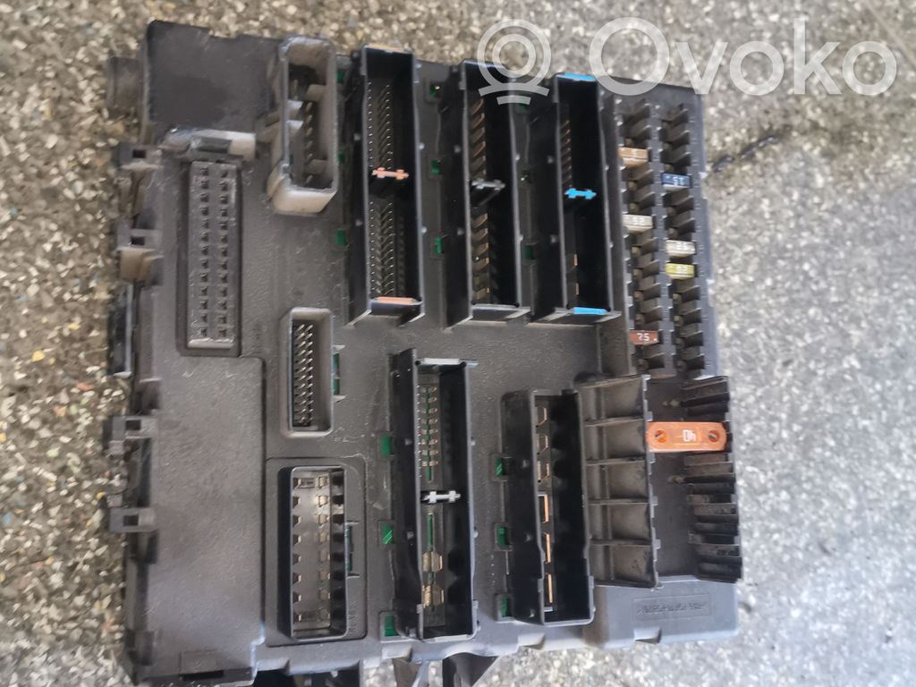 Opel Vectra C Fuse module 