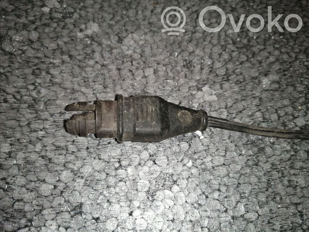Volkswagen PASSAT B5 Outside/exterior temperature sensor 