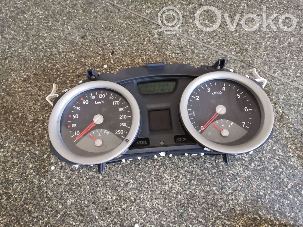 Renault Megane II Speedometer (instrument cluster) 