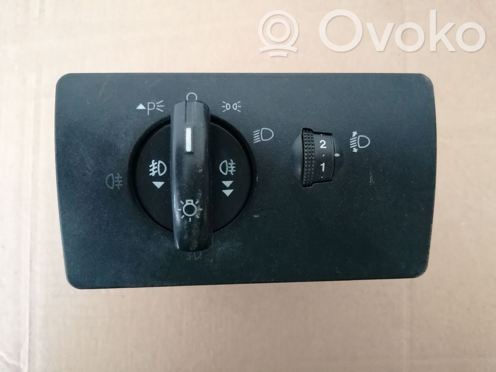 Ford Mondeo Mk III Light switch 