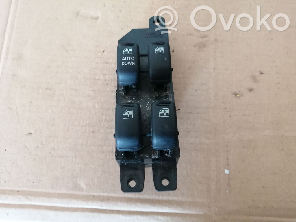Hyundai Santa Fe Electric window control switch 