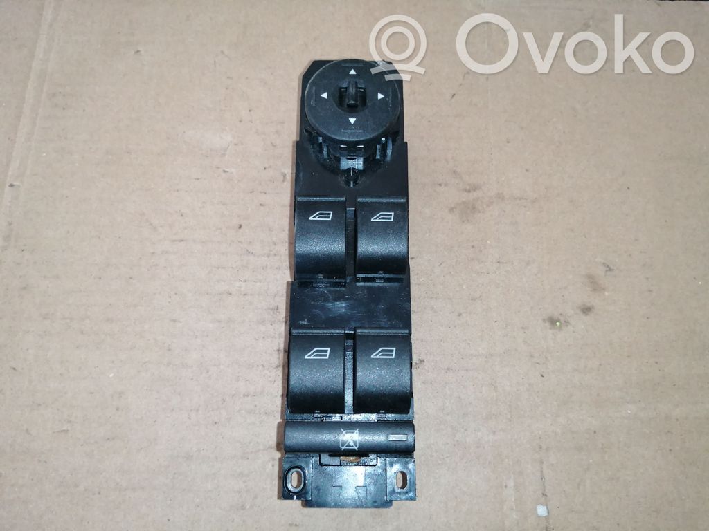 Electric window control switch   BM5T14A132AA