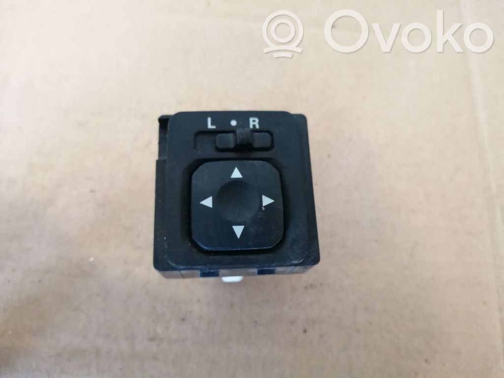 Mitsubishi Outlander Wing mirror switch 