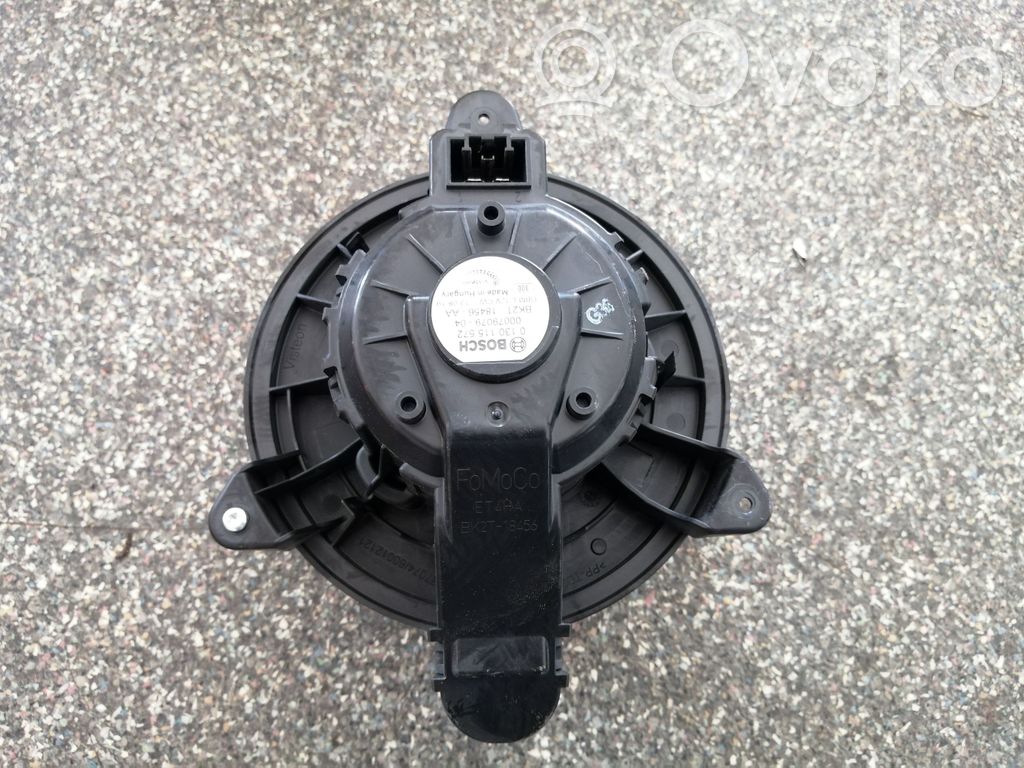 Ford Transit Custom Mazā radiatora ventilators 